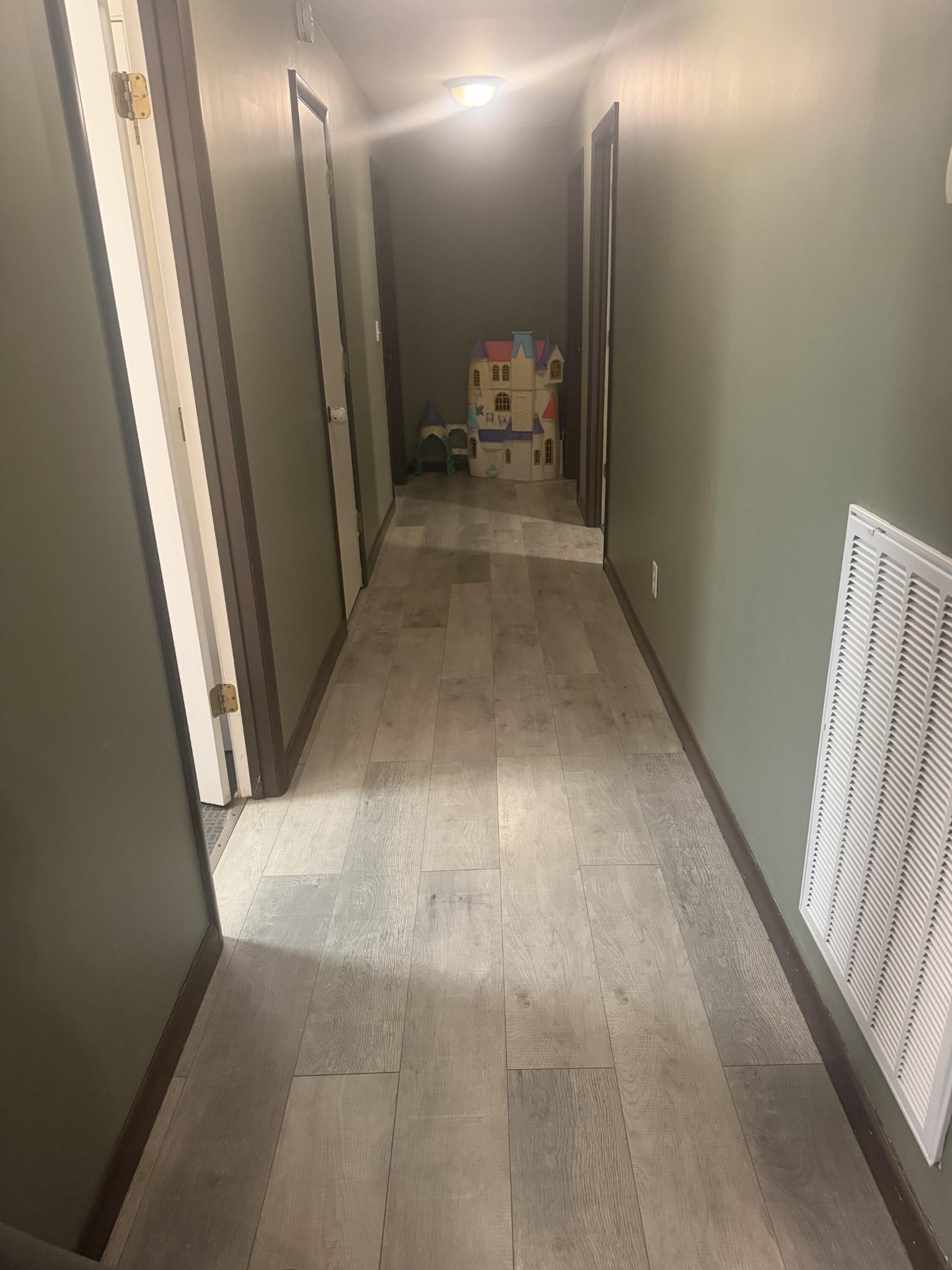 611 Thacker Road Manchester, TN 37355 - Photo 20 of 23 a view of a hallway