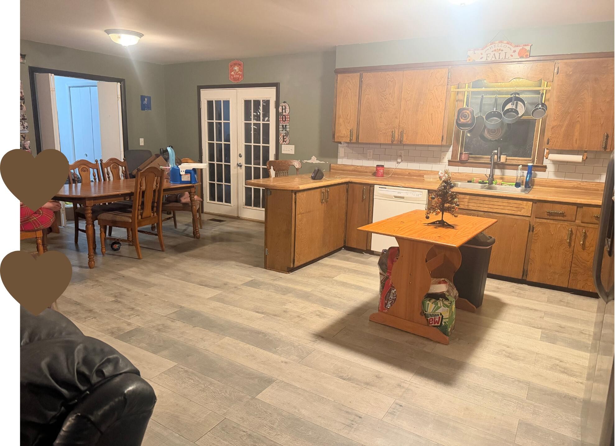 611 Thacker Road Manchester, TN 37355 - Photo 10 of 23 a dining hall with granite countertop a stove a sink a dining table and chairs