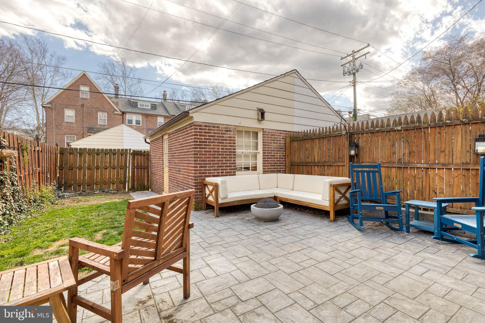 217 Dunkirk Road Baltimore, MD 21212 - Photo 7 of 31 Blue stone patio, detached garage, privacy fence