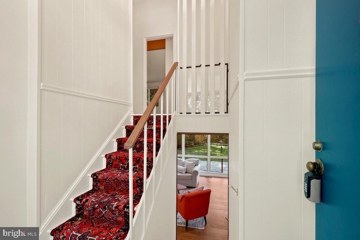 8545 Pineway Court Laurel, MD 20723 - Photo 14 of 41 Stairway to the Upper Level