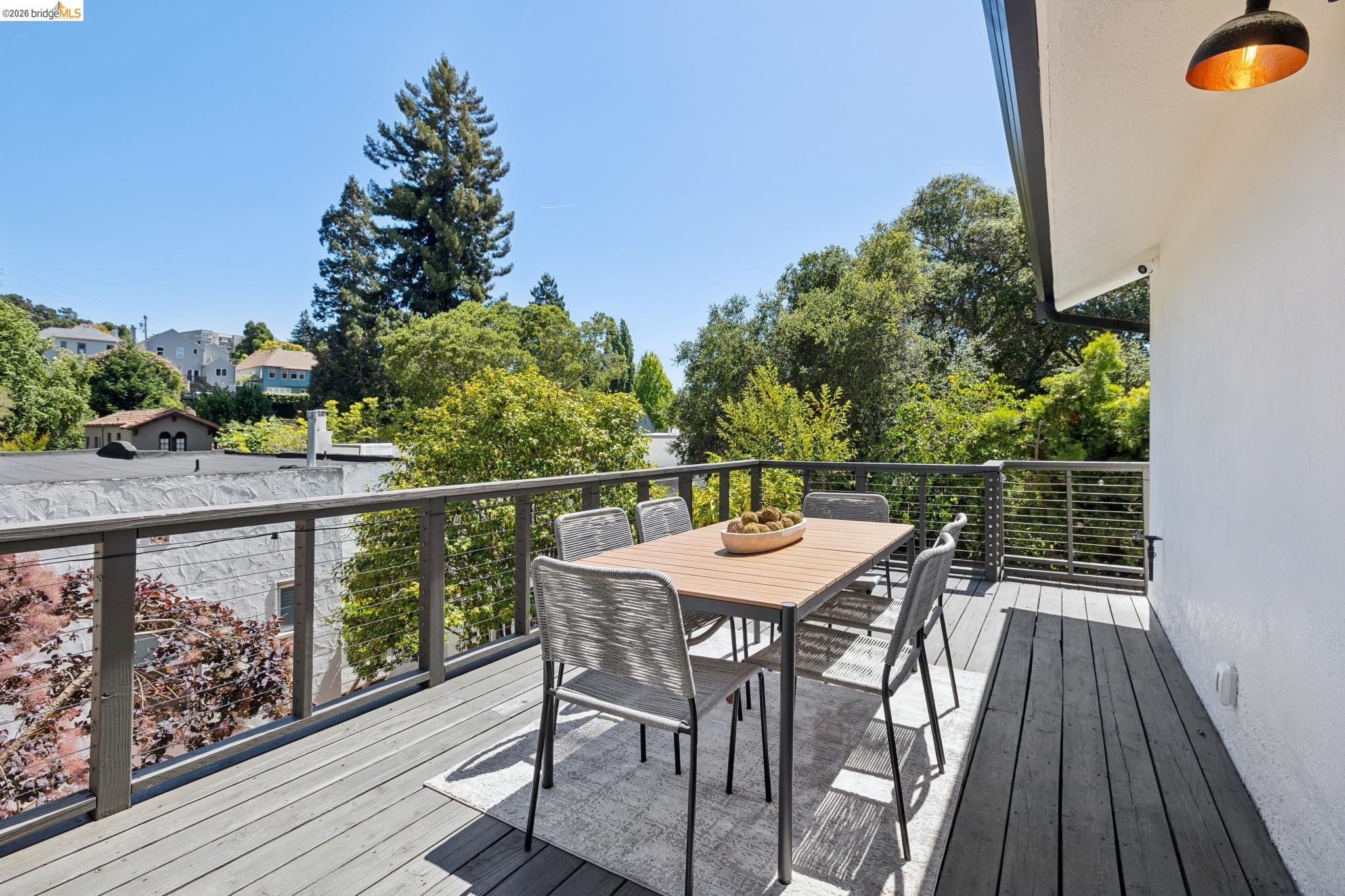 921 Underhills Road Oakland, CA 94610 - Photo 24 of 97
