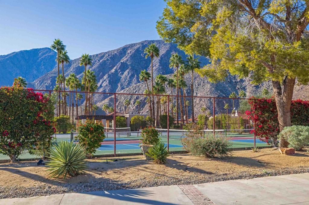 202 Pointing Rock Drive, Unit 4 Borrego Springs, CA 92004 - Photo 22 of 27 a view of outdoor space and yard