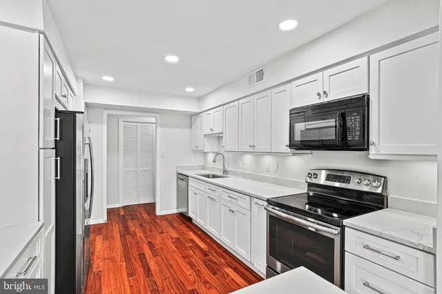 $2,600 | 1577 Church Hill Place, Unit 1577, Reston, VA 20194