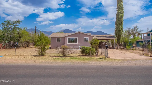$194,000 | 208 Hereford Road, Bisbee, AZ 85603