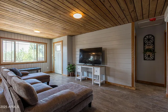 $194,000 | 208 Hereford Road, Bisbee, AZ 85603