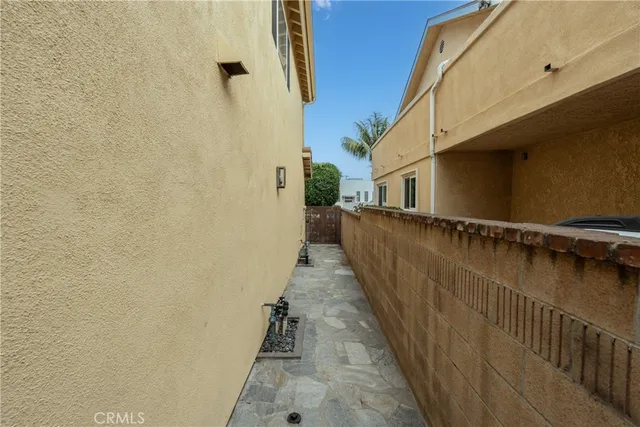 $1,150,000 | 1888 Plaza Del Amo, Torrance, CA 90501