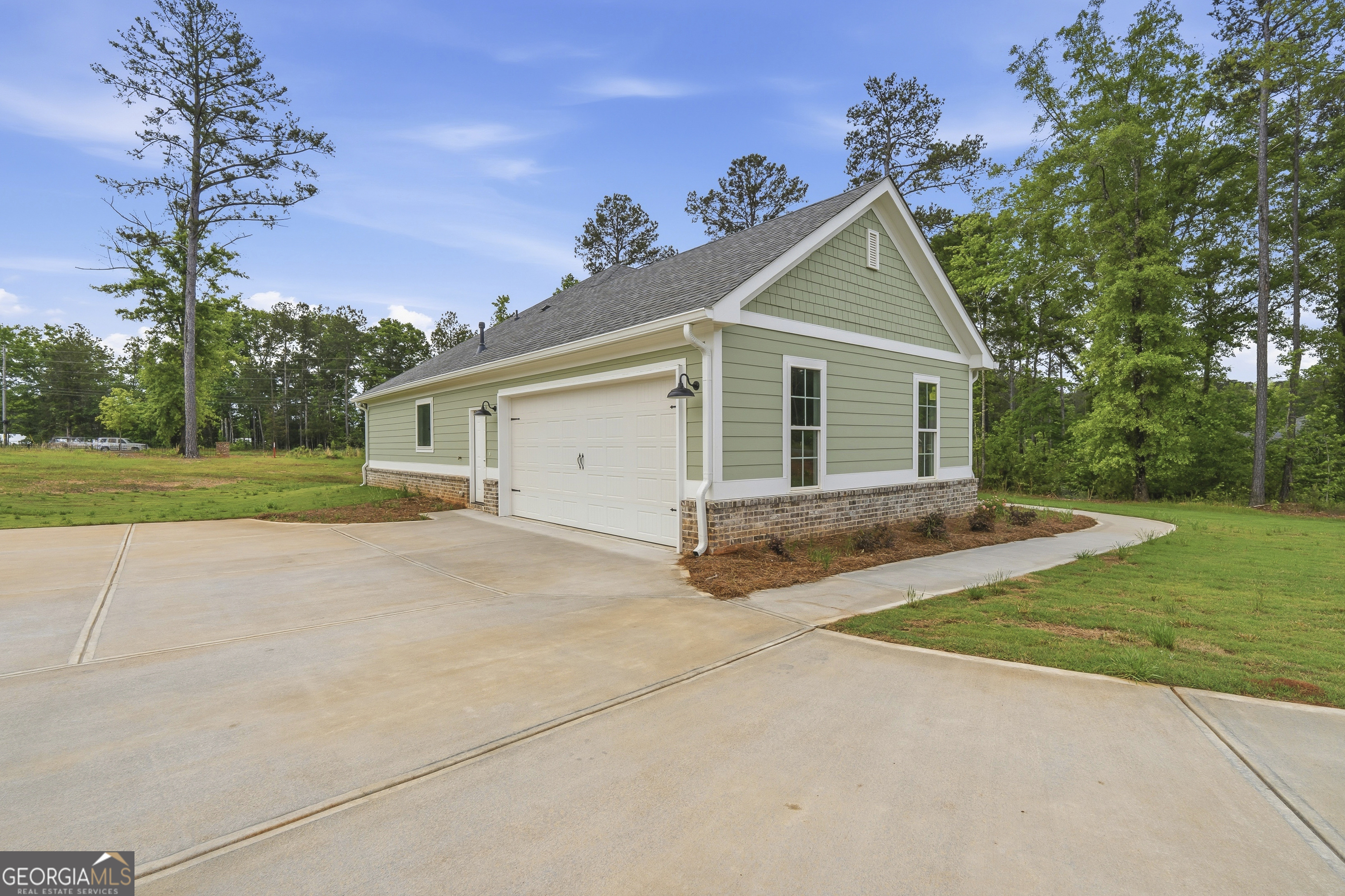 311 Clover Pass Forsyth, GA 31029 - Photo 4 of 55
