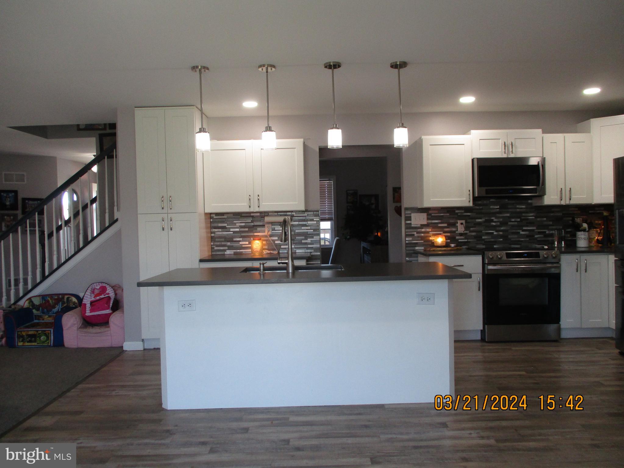 1014 Hoffman Road Windsor, PA 17366 - Photo 18 of 76 Island for cooking conversations