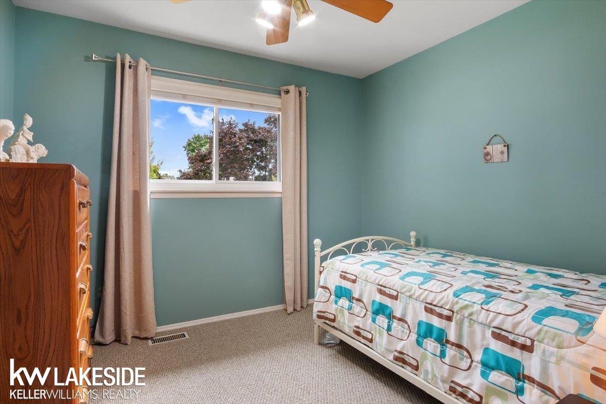 34629 Greentrees Road Sterling Heights, MI 48312 - Photo 19 of 41 50154829-bf27218d-c9b5-4526-9161-7439f32a7861.JPG