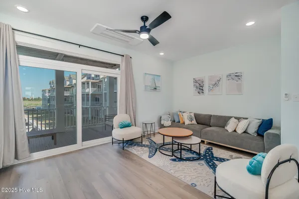 $848,000 | 200 Olde Towne Yacht Clb Drive, Unit 32, Beaufort, NC 28516