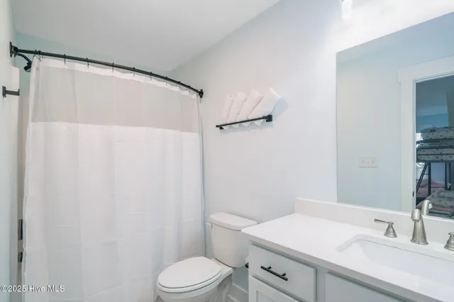 $858,000 | 200 Olde Towne Yacht Clb Drive, Unit 32, Beaufort, NC 28516