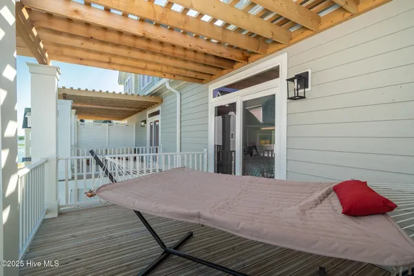 $848,000 | 200 Olde Towne Yacht Clb Drive, Unit 32, Beaufort, NC 28516