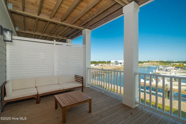 $858,000 | 200 Olde Towne Yacht Clb Drive, Unit 32, Beaufort, NC 28516
