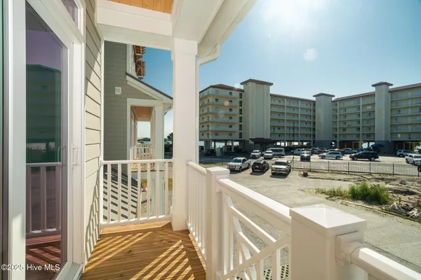 $848,000 | 200 Olde Towne Yacht Clb Drive, Unit 32, Beaufort, NC 28516