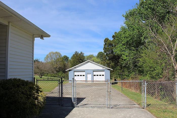 3607 Gibson Road Durham, NC 27703 - Photo 13 of 24