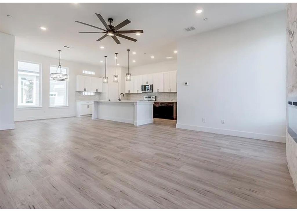 2134 Shea Road, Unit 1001 Dallas, TX 75235 - Photo 5 of 9