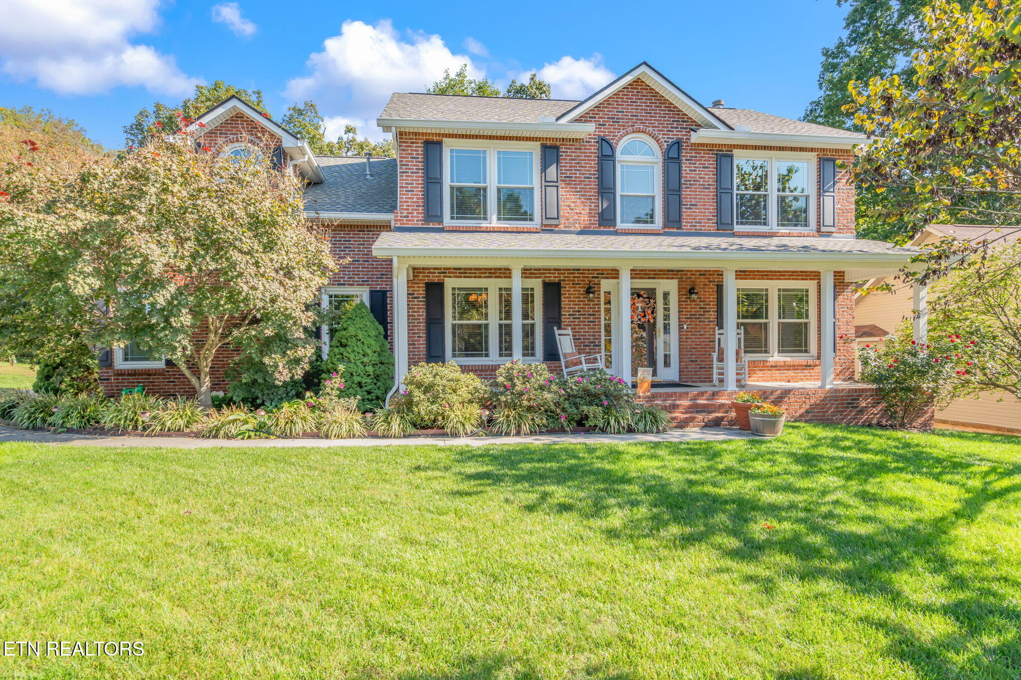 1-web-or-mls-256 Country Run Circle-2