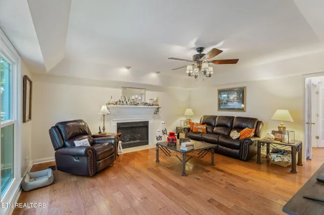 $448,900 | 256 Country Run Circle, Powell, TN 37849