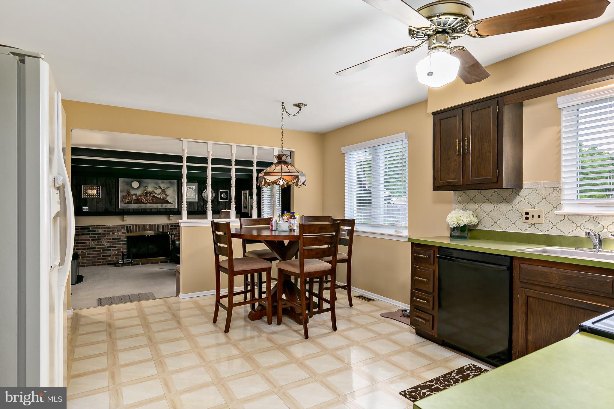 110 Coopers Kill Road Delran, NJ 08075 - Photo 9 of 23 Kitchen
