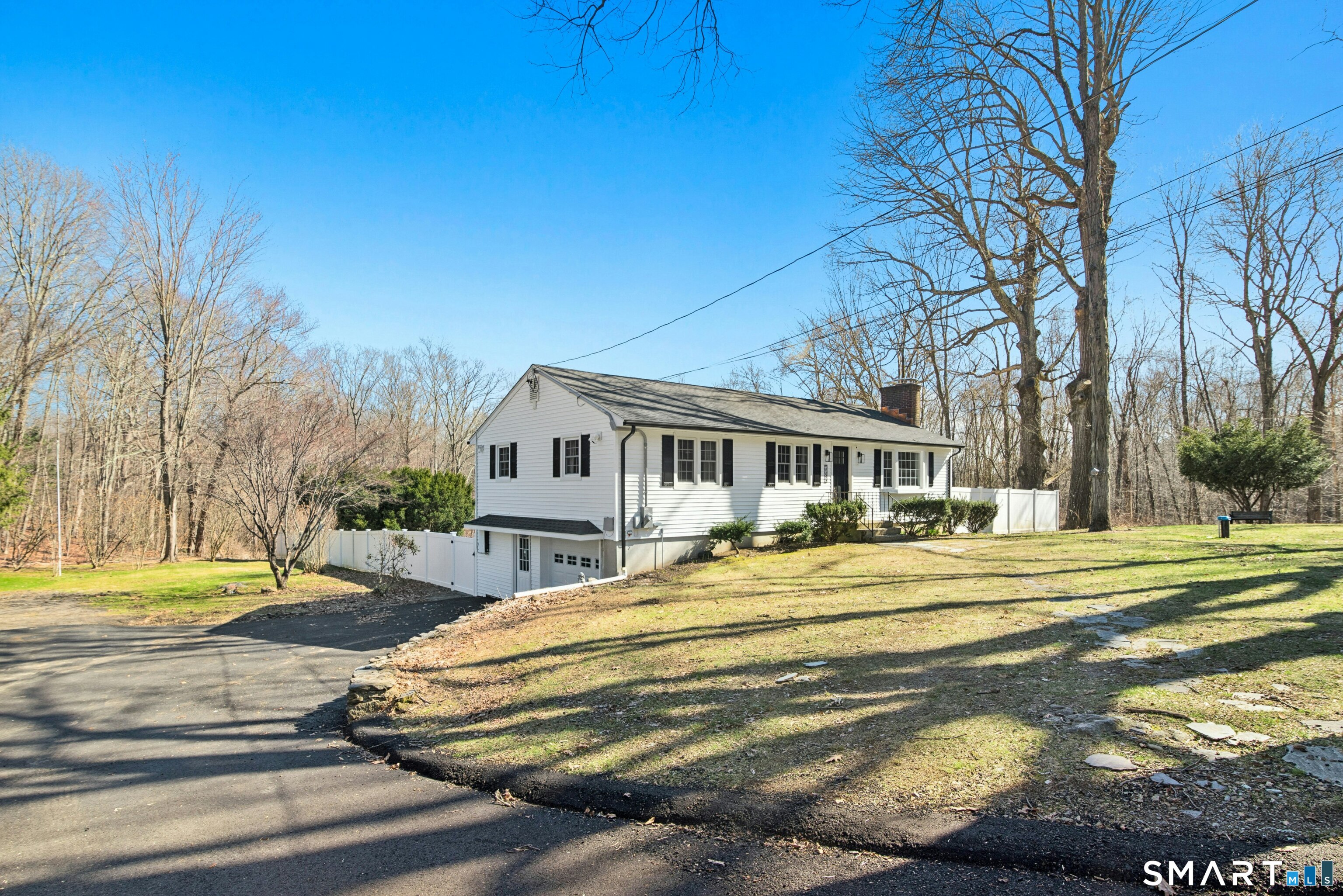 1123 Middlebury Road Watertown, CT 06795 - Photo 3 of 27