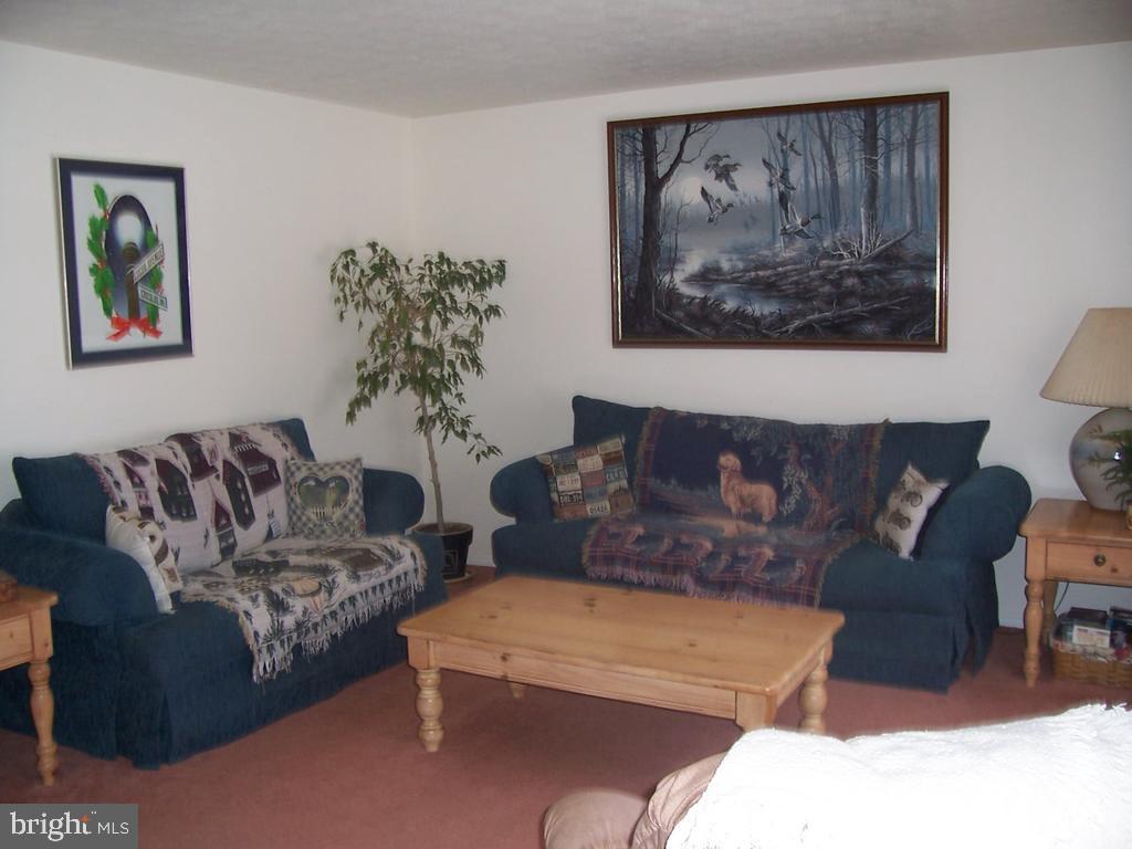 400 Oaklyn Road Lebanon, PA 17042 - Photo 3 of 12