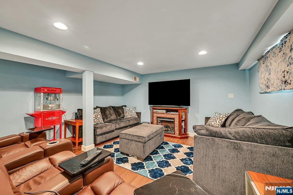 38-59 Taylor Road Fair Lawn, NJ 07410 - Photo 17 of 22 Gallery Image 17
