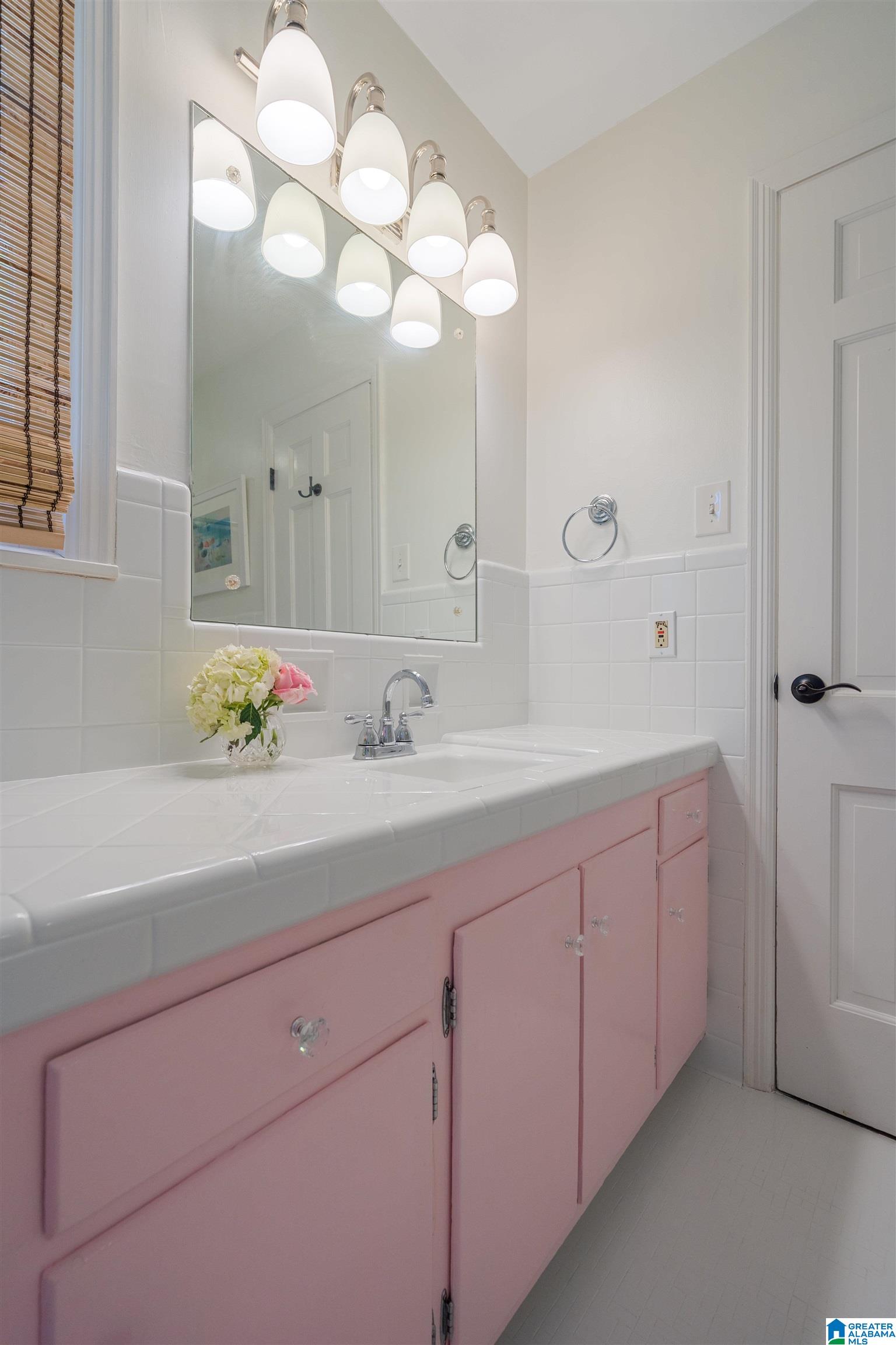 3328 North Woodridge Road Birmingham, AL 35223 - Photo 19 of 33