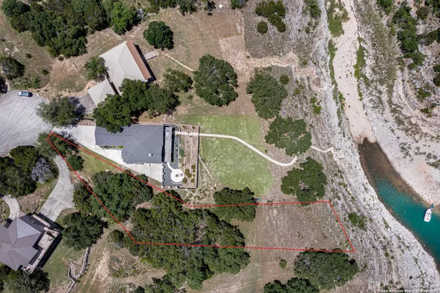 $380,000 | 331 Village View Drive, Canyon Lake, TX 78133