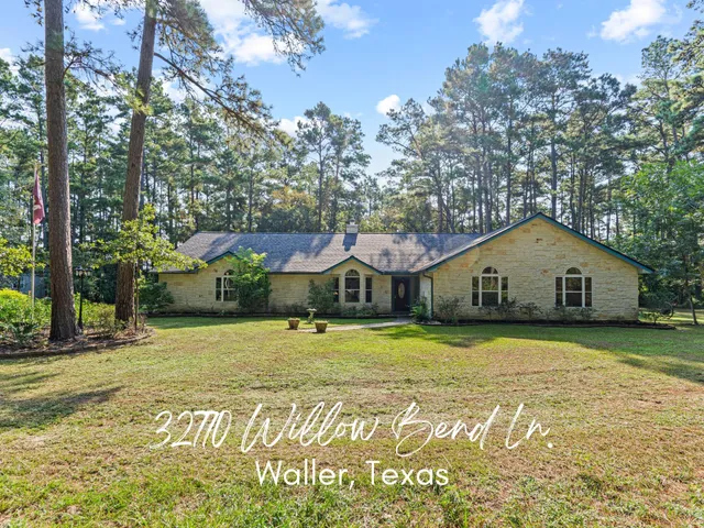 $1,000,000 | 32770 Willow Bend Lane, Waller, TX 77484