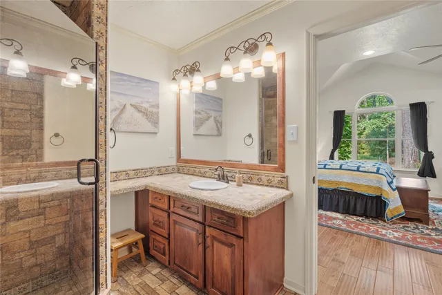 $1,000,000 | 32770 Willow Bend Lane, Waller, TX 77484