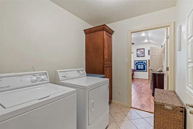 $1,000,000 | 32770 Willow Bend Lane, Waller, TX 77484