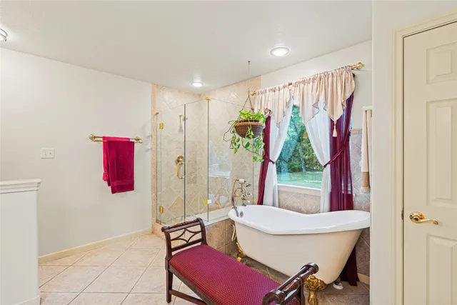 $1,000,000 | 32770 Willow Bend Lane, Waller, TX 77484