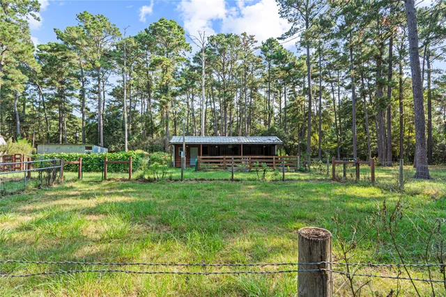 $1,000,000 | 32770 Willow Bend Lane, Waller, TX 77484