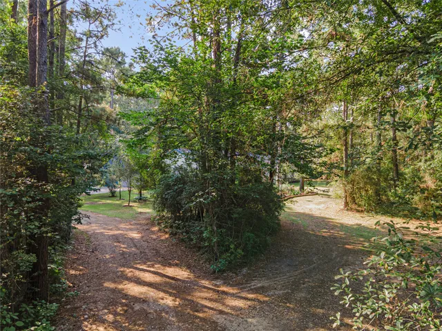 $1,000,000 | 32770 Willow Bend Lane, Waller, TX 77484