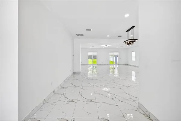 $5,000 | 216 North Glen Arven Avenue, Temple Terrace, FL 33617
