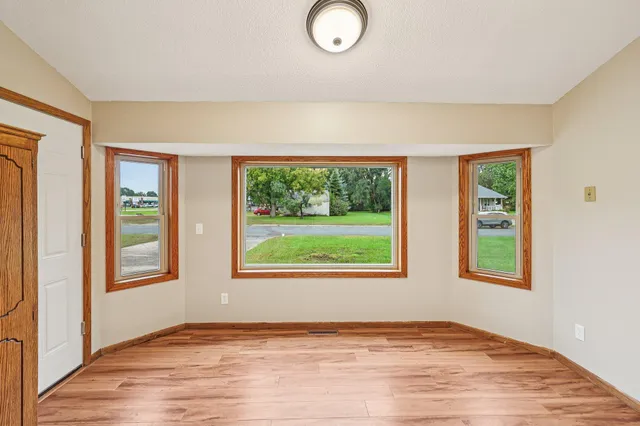 $389,900 | 3532 135th Avenue Northwest, Andover, MN 55304