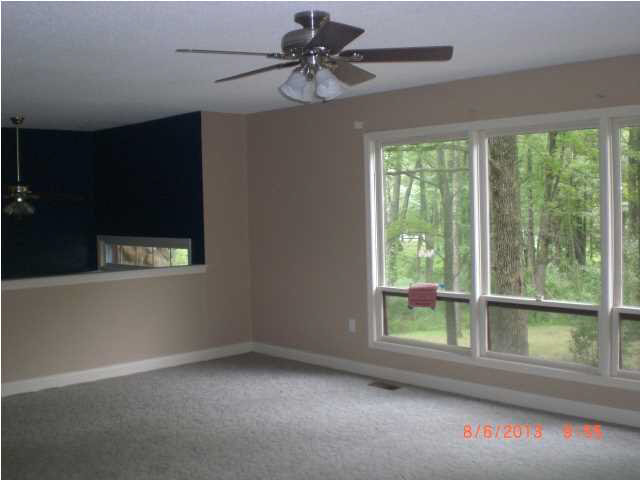 1744 Fuquay Road Newburgh, IN 47630 - Photo 4 of 11 Gallery Image 4