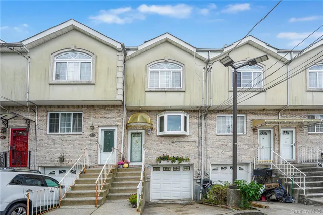 $624,999 | 59 Deirdre Court | Concord