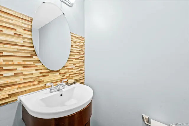 $624,999 | 59 Deirdre Court | Concord