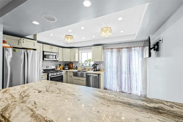 $624,999 | 59 Deirdre Court | Concord