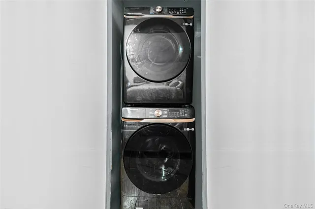 $624,999 | 59 Deirdre Court | Concord