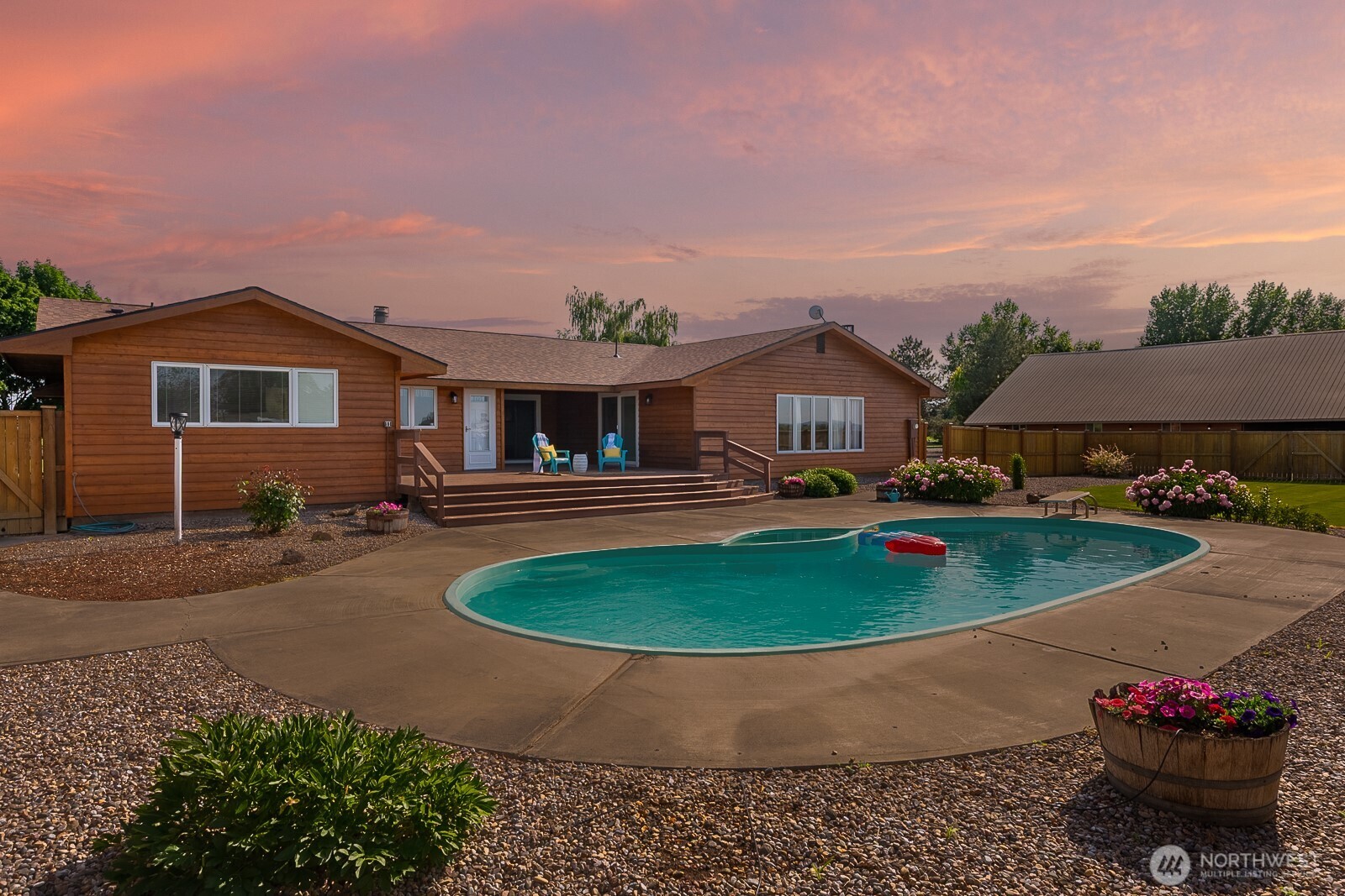 710 South McKinney Road Othello, WA 99344 - Photo 2 of 39