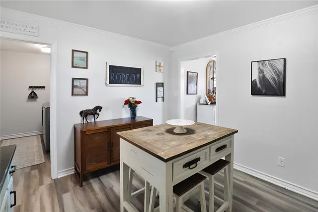 $295,000 | 271 East Houston Street, Van Alstyne, TX 75495