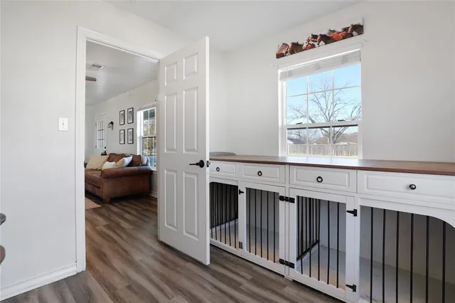 $295,000 | 271 East Houston Street, Van Alstyne, TX 75495