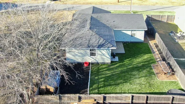 $295,000 | 271 East Houston Street, Van Alstyne, TX 75495