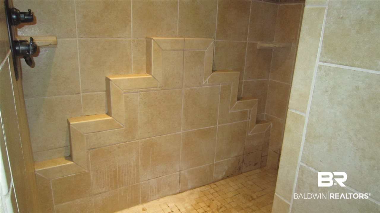 18172 Old Brady Road Bay Minette, AL 36507 - Photo 12 of 33 Master Shower