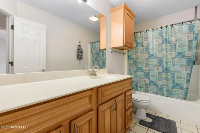 $218,000 | 6920 Pinehurst Drive, Ocean Springs, MS 39564