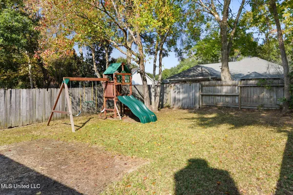 $218,000 | 6920 Pinehurst Drive, Ocean Springs, MS 39564