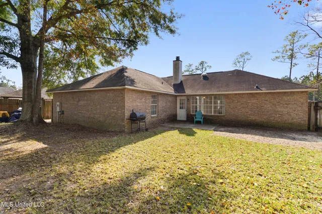 $218,000 | 6920 Pinehurst Drive, Ocean Springs, MS 39564