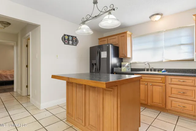 $218,000 | 6920 Pinehurst Drive, Ocean Springs, MS 39564